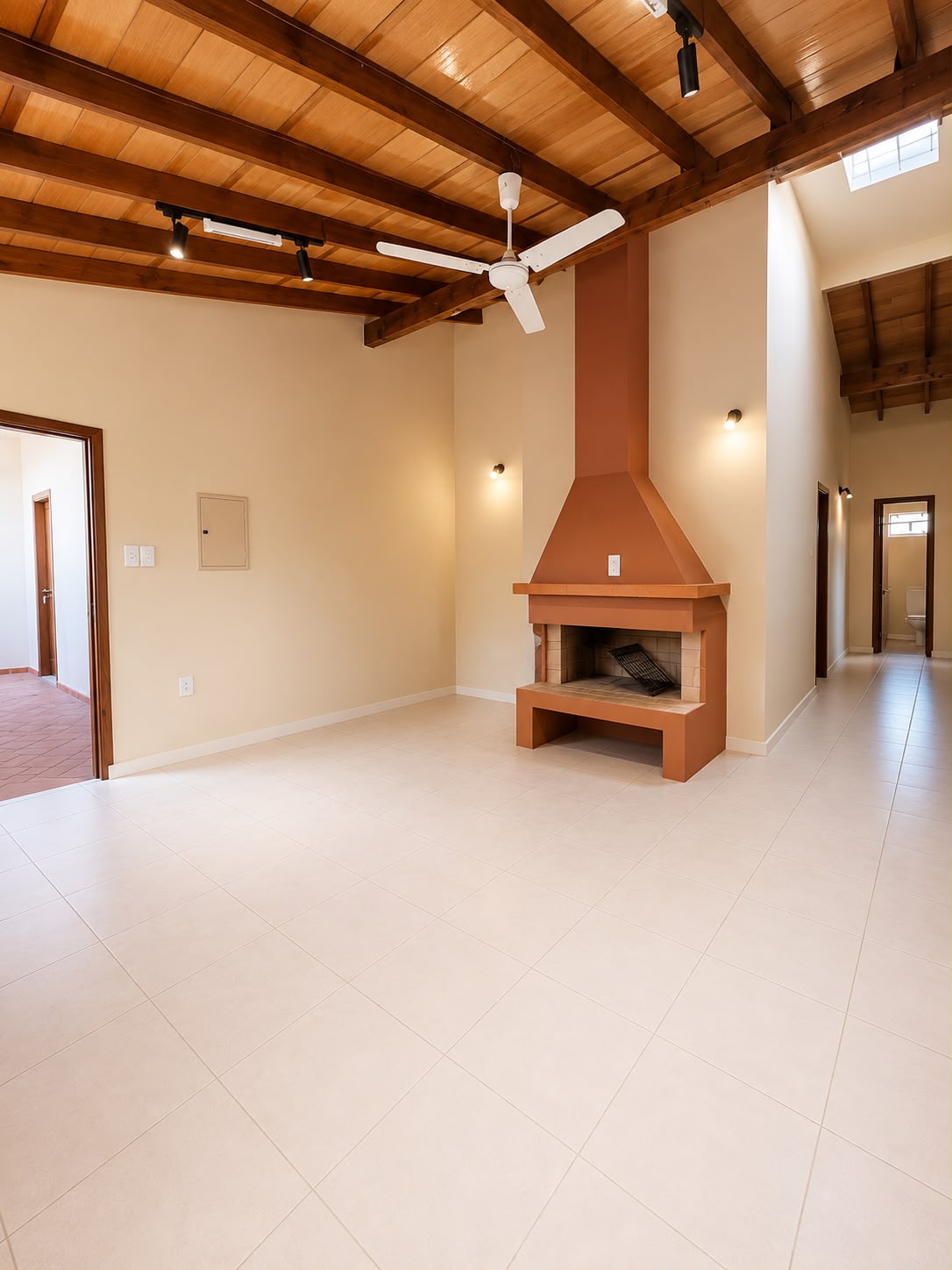 Departamento De Tres Habitaciones En Alquiler — foto 3
