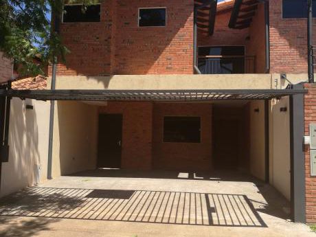 Vendo Hermoso Duplex A Estrenar ( Herrera ) Con Patio Y Opcion Piscina