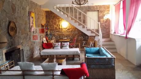 Amplio Chalet En Pinares