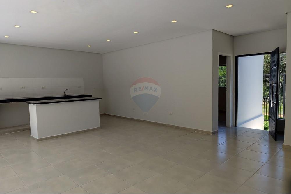 Vendo Moderna Casa c/ Piscina en San Bernardino — foto 2