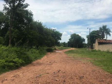 Vendo Terreno En Aregua, A 2 Cuadras De La Ruta Y 4 Cuadras Del Centro