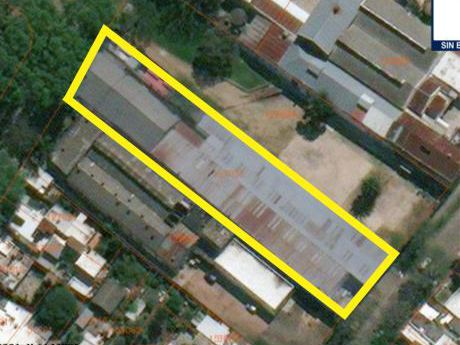 2.746 M2 - Salida A 2 Calles - Acepta Permuta Como Parte De Pago