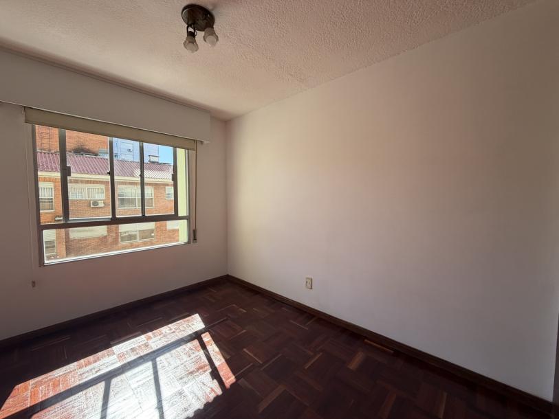 AV. BRASIL Y ARAUCHO - 1 DORM C/GGE - MUY LUMINOSO · Foto 7