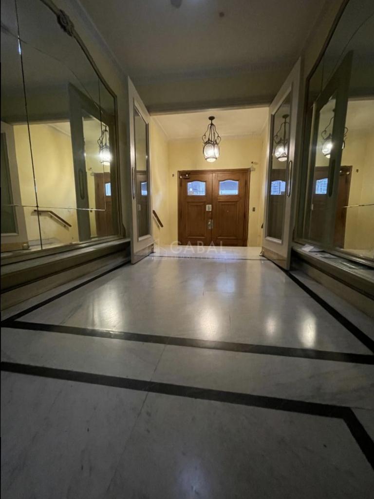 Apartamento en centro de Montevideo.