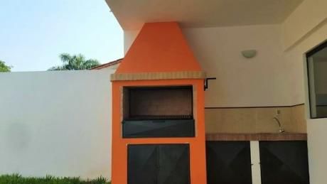 Se Vende Dúplex En Asunción, Barrio Herrera - Zona Municipalidad