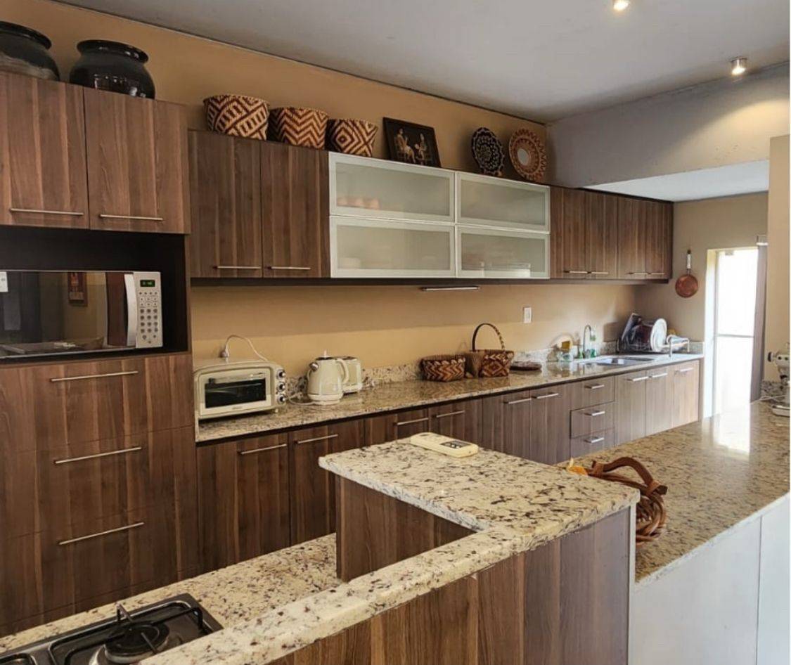 Casa en Venta 4 dormitorios - San Bernardino, Cordillera — foto 3