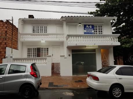 Vendo Casa Zona E. Ayala Y Kubitschek