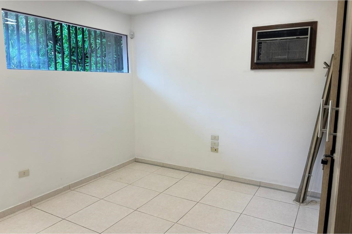 Oficinas Corporativas / Local Comercial en Alquiler - Asunción — foto 3
