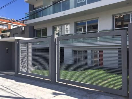 Estrene Ya !! Con Patio ,suite ,dos Baños, Garage ,parrillero Y Laundry !!