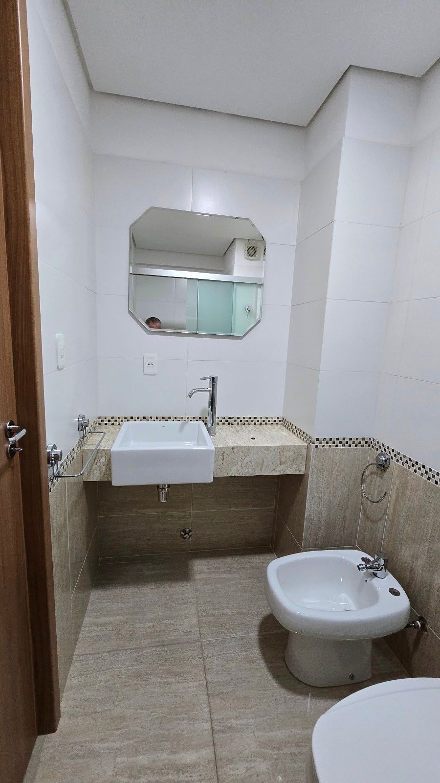 EN VENTA DPTO 2 DORMITORIOS 1 COCHERA - Zona Eje Corporativo — photo 3