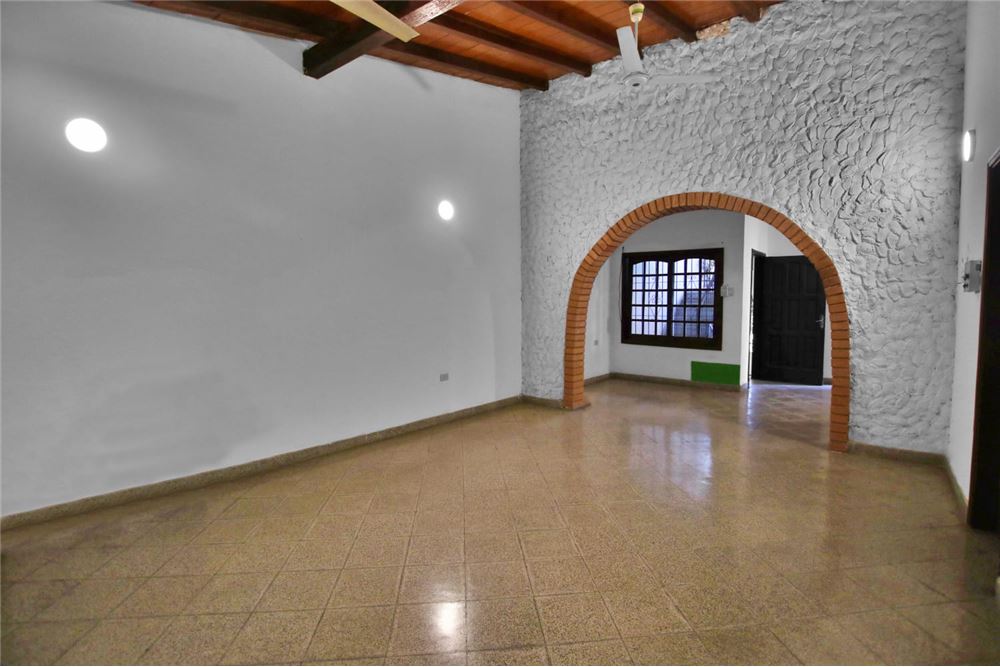 Casa - Alquiler - General Díaz, Paraguay — foto 3