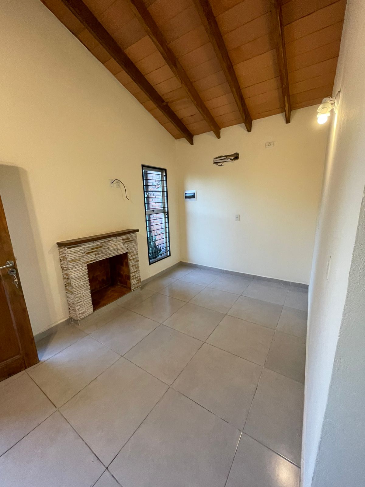 Alquilo casa en Villa Elisa — foto 3