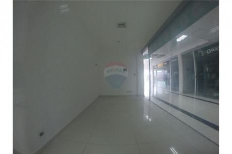 Tienda Disponible En Comercial Norte