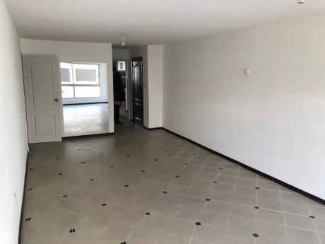 Excelente Apartamento En Pocitos