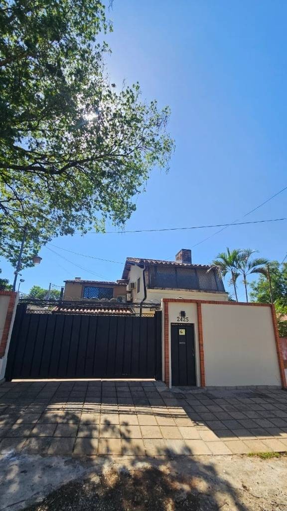 VENDO DUPLEX DE 3 HABITACIONES EN BARRIO SAN VICENTE