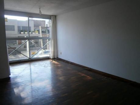 Apartamento 2 Dormitorios Con Gge Puerto Del Buceo
