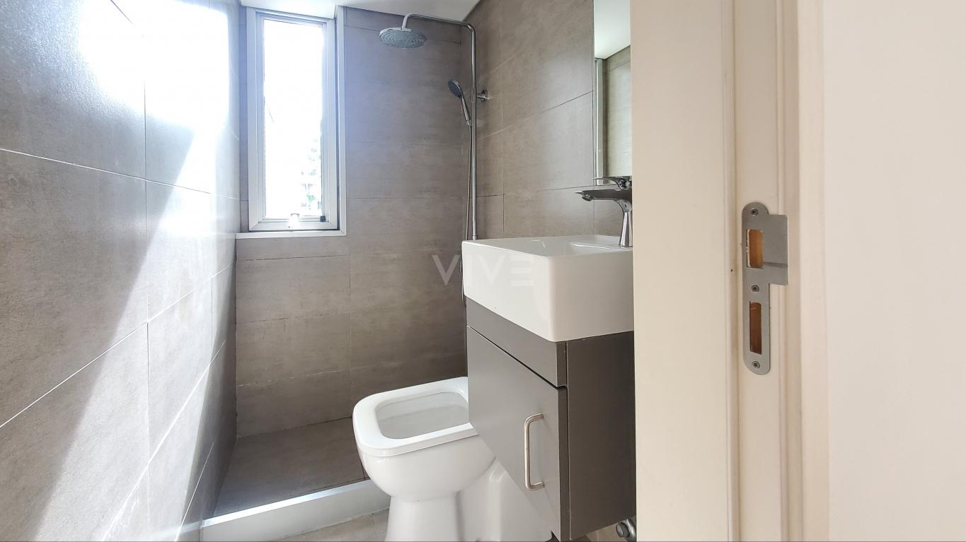 Apartamento alquiler 3 dormitorios, incluye garaje. Tres Cruces. 227 · Foto 10