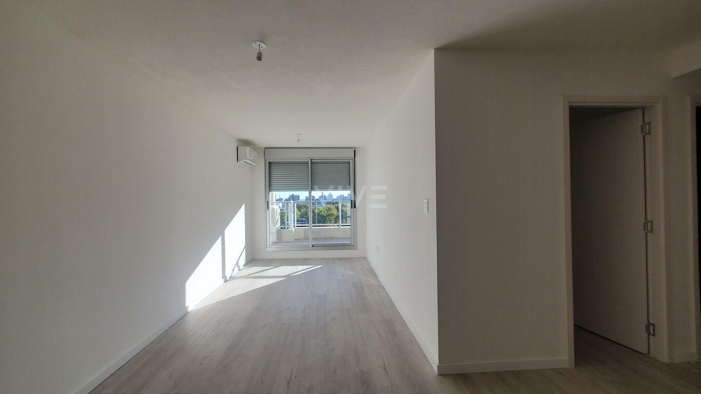 Apartamento alquiler 2 dormitorios, Barrio Sur. 603 · Foto 2
