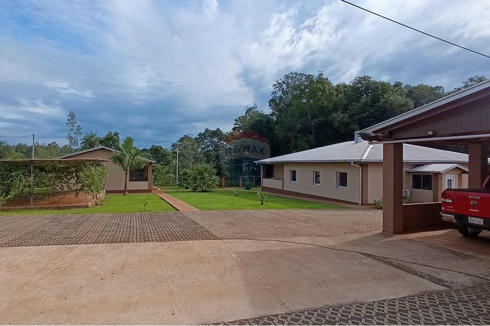 Residencia Alemana Amoblada de 580 m² con Casa de Huéspedes en Hohenau — foto 3