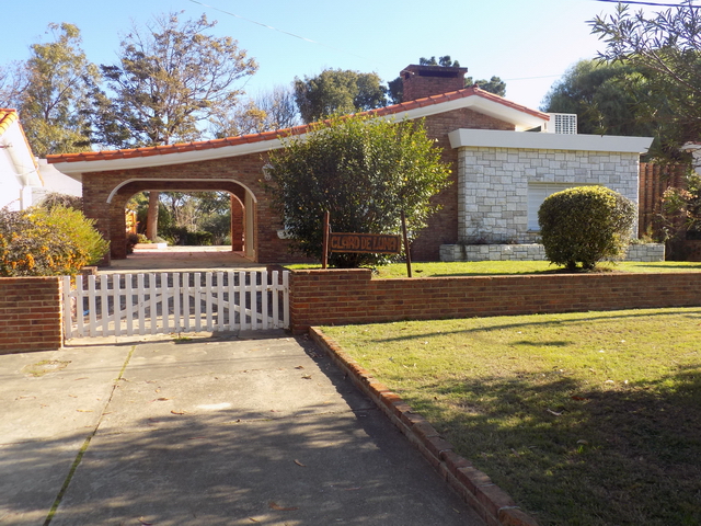 CASA PLAYA GRANDE MALDONADO CLARO DE LUNA CA101243 3 DORMITORIOS 2 BAÑOS