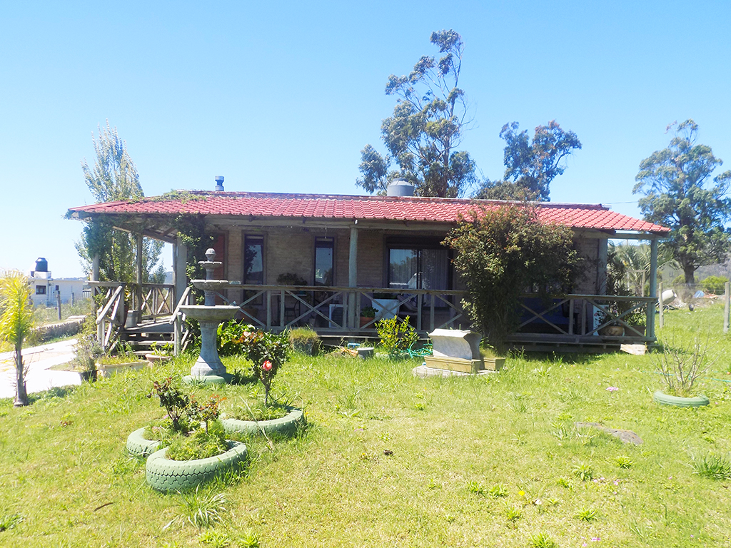 CASA PUEBLO OBRERO MALDONADO MI DESTINO CA101924  3 DORMITORIOS 1 BAÑOS
