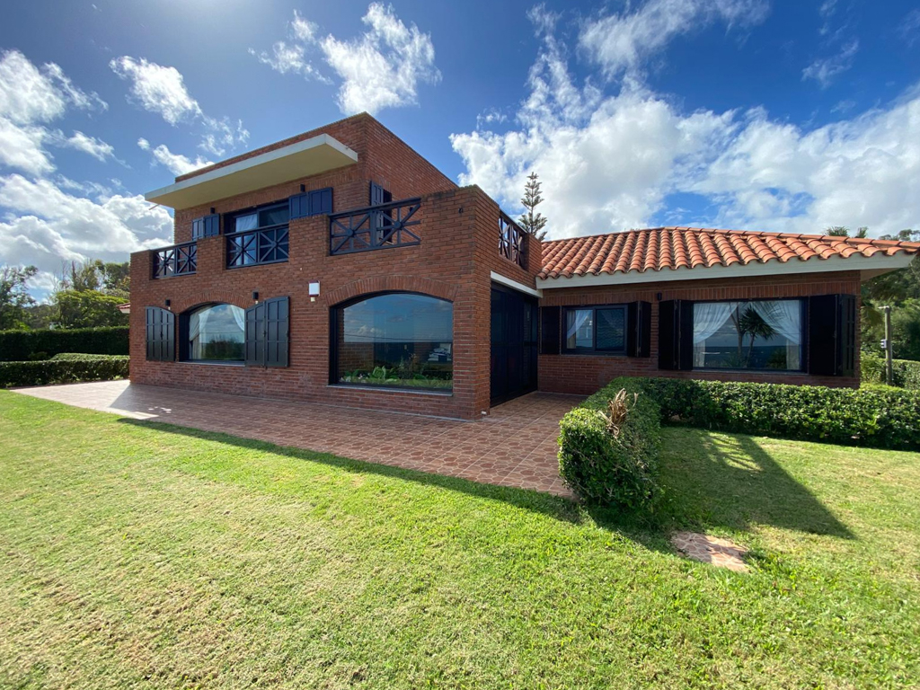 Departamento en venta bajo precio de mercado en Bella Vista