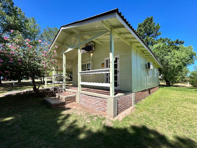CASA MIRAMAR MALDONADO LA NONA CA502725 4 DORMITORIOS 2 BAÑOS