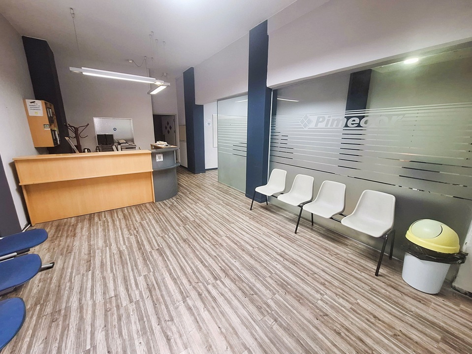 LOCAL CENTRO MONTEVIDEO PAYSANDÚ LO503157  1 BAÑOS · Foto 2