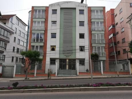 Calacoto Calle 14, Departamento De 3 Dormitorios