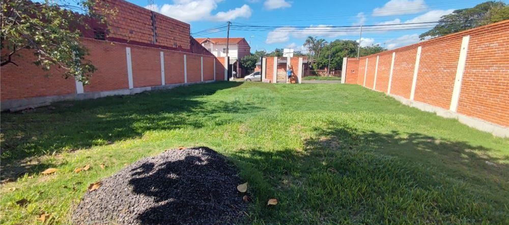 VENDO TERRENO AMURALLADO A PASOS DE GRAL AQUINO - MRA — foto 3