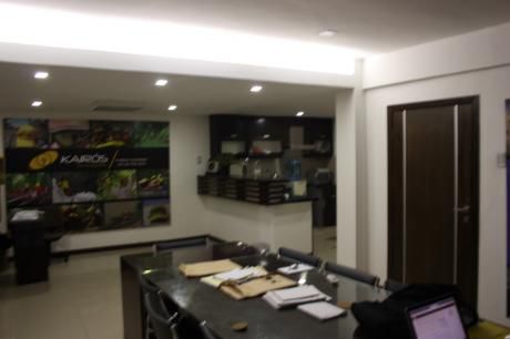Deparmento A Metros Del Centro Empresarial En Equipetrol