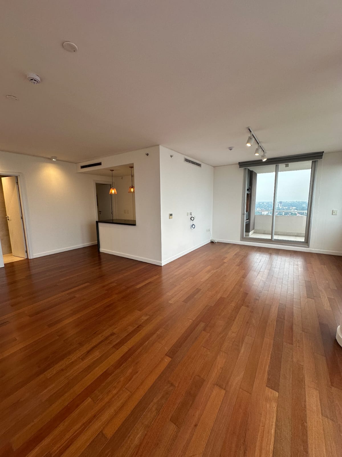 Departamento en alquiler en Las Lomas, Asunción — foto 2