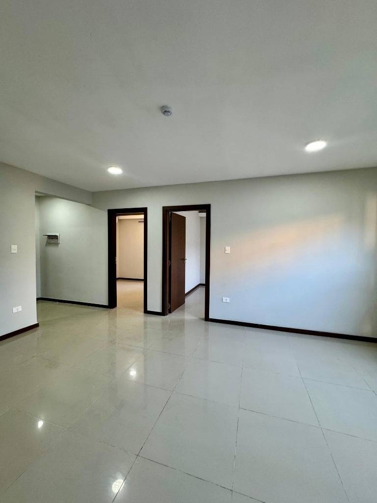 VENDO DEPARTAMENTO EN LUQUE RESIDENCIAL SANTA CECILIA — foto 3