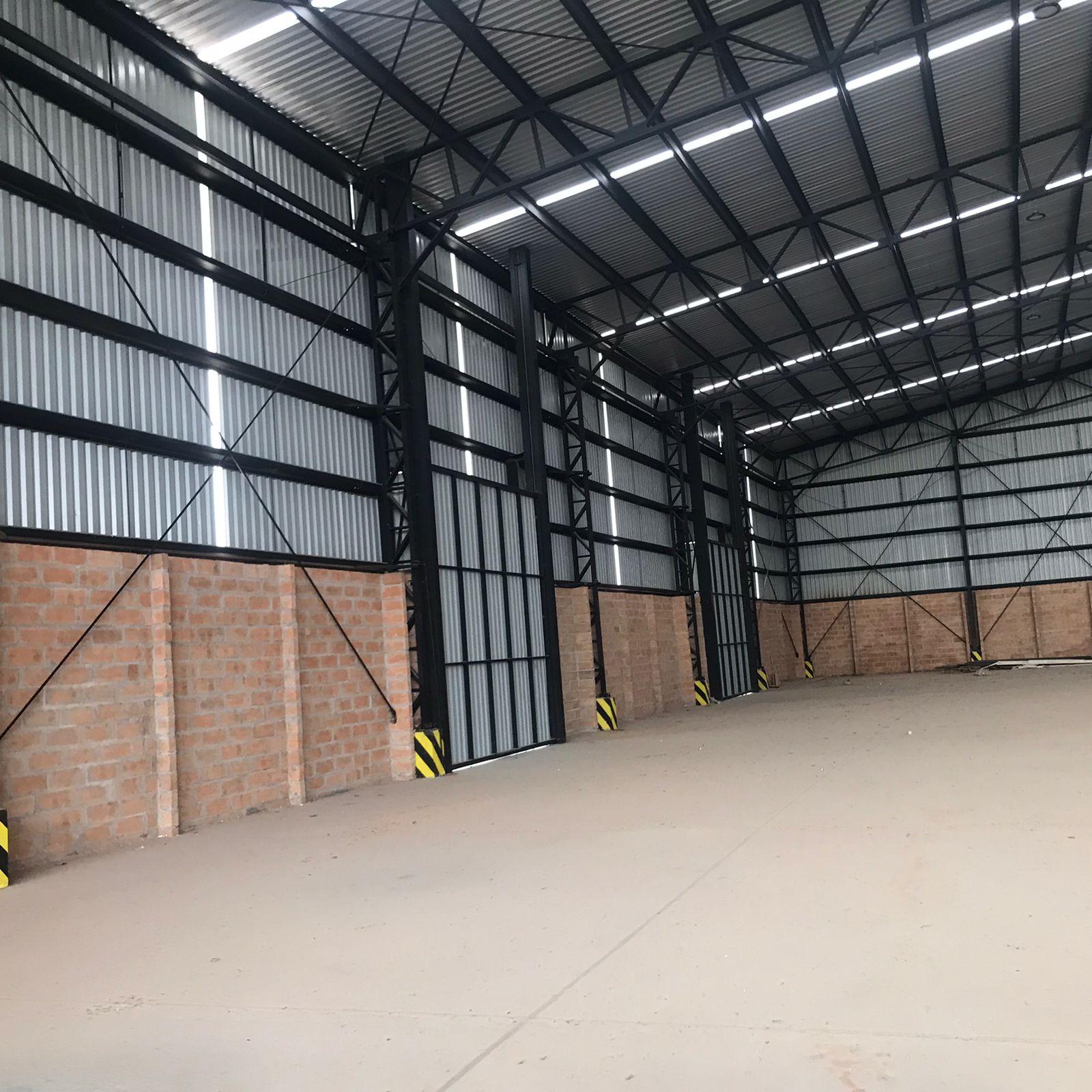 DEPOSITO - ZONA ESTRATEGICA DE MRA — foto 2