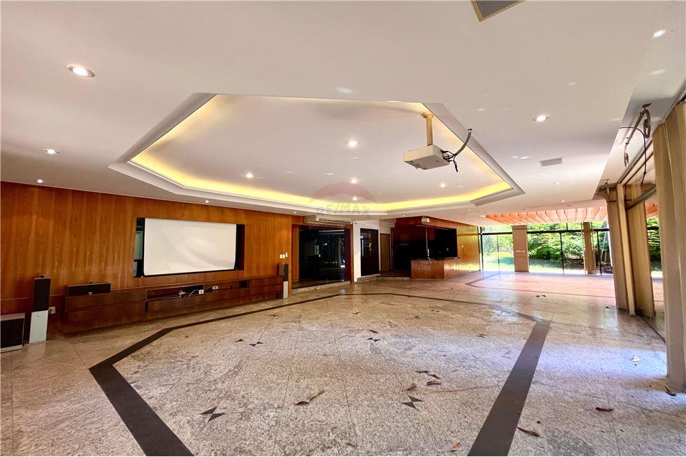 Lujosa residencia en Asunción - Zona Eje Corporativo — foto 3