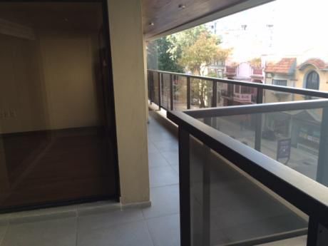 Aapto De 3 Dorm En Suite, Terraza Con Parrillero