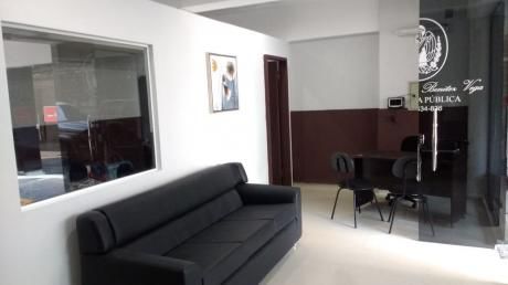 Tierra Inmobiliaria - Hermosa Oficina Coorporativa A Pasos De La Municipalidad