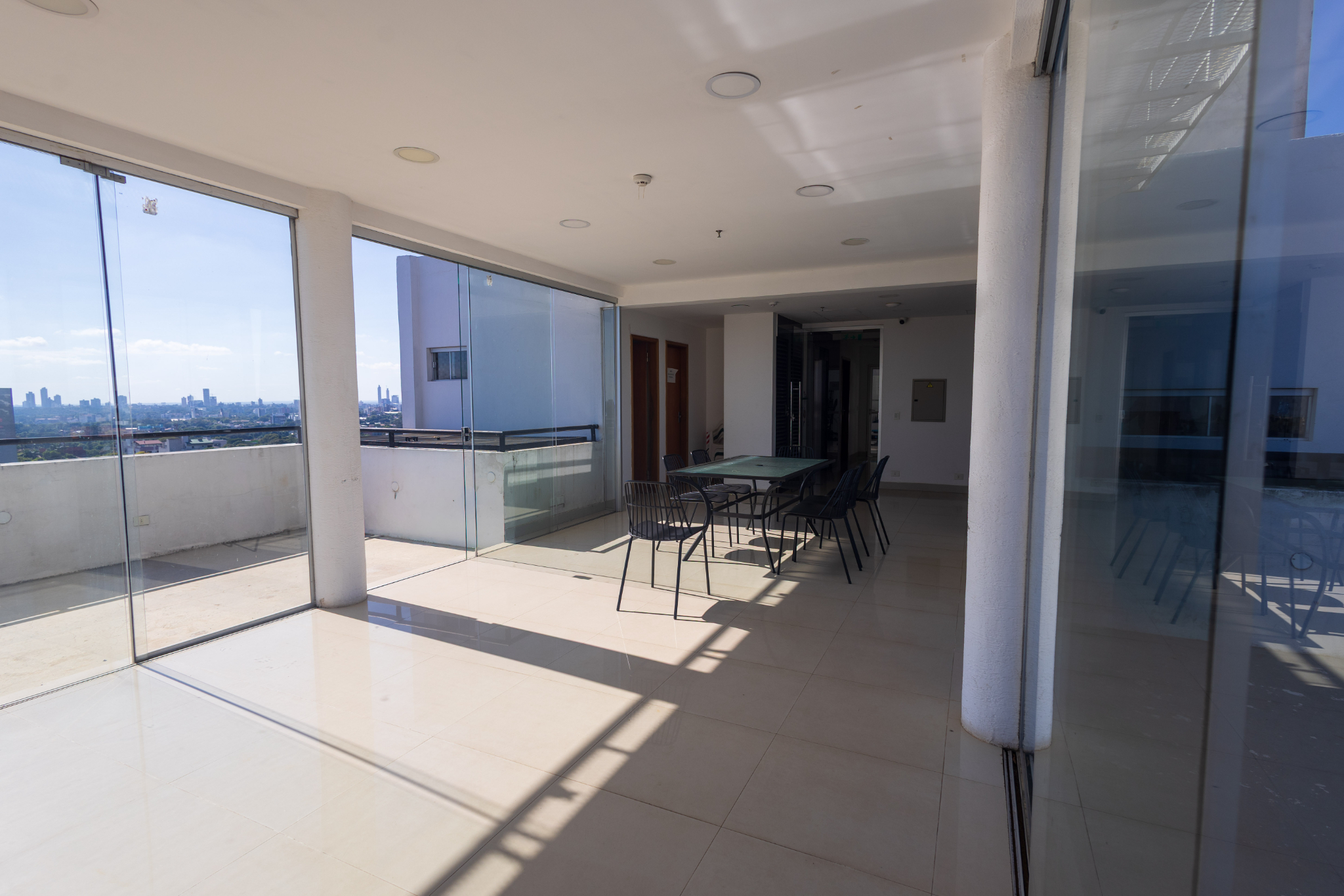VENDO EDIFICIO CON RENTA PARA INVERSIÓN PREMIUM EN MBURICAO — foto 3
