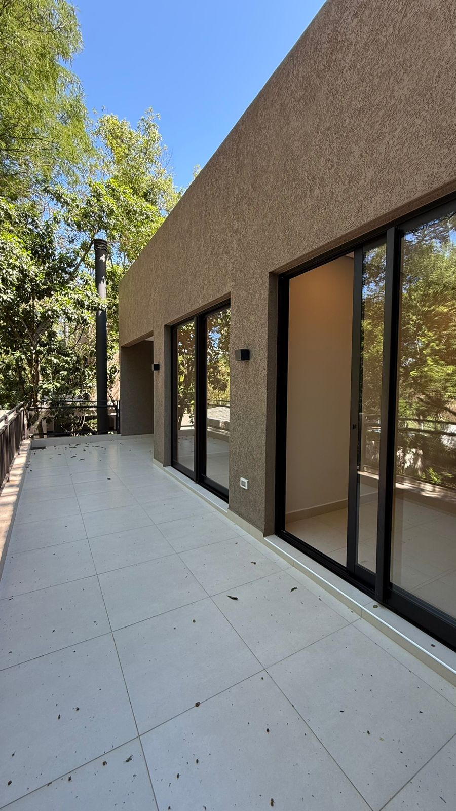 VENDO CASA/DUPLEX EN LA CIUDAD DE SAN BERNARDINO — foto 3