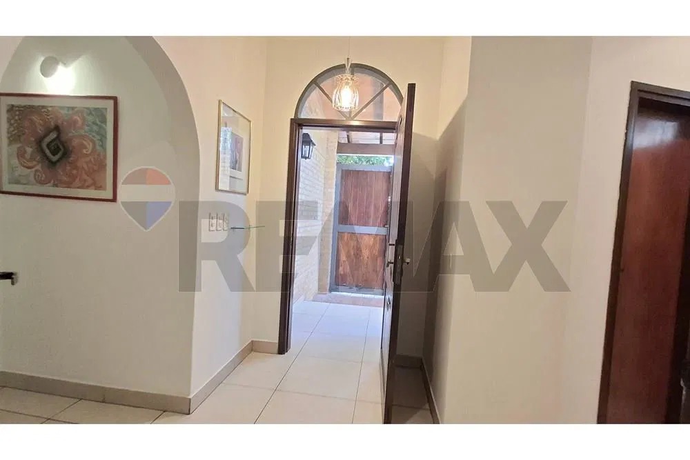 ALQUILO RESIDENCIA EN BARRIO MADAME LYNCH — foto 3
