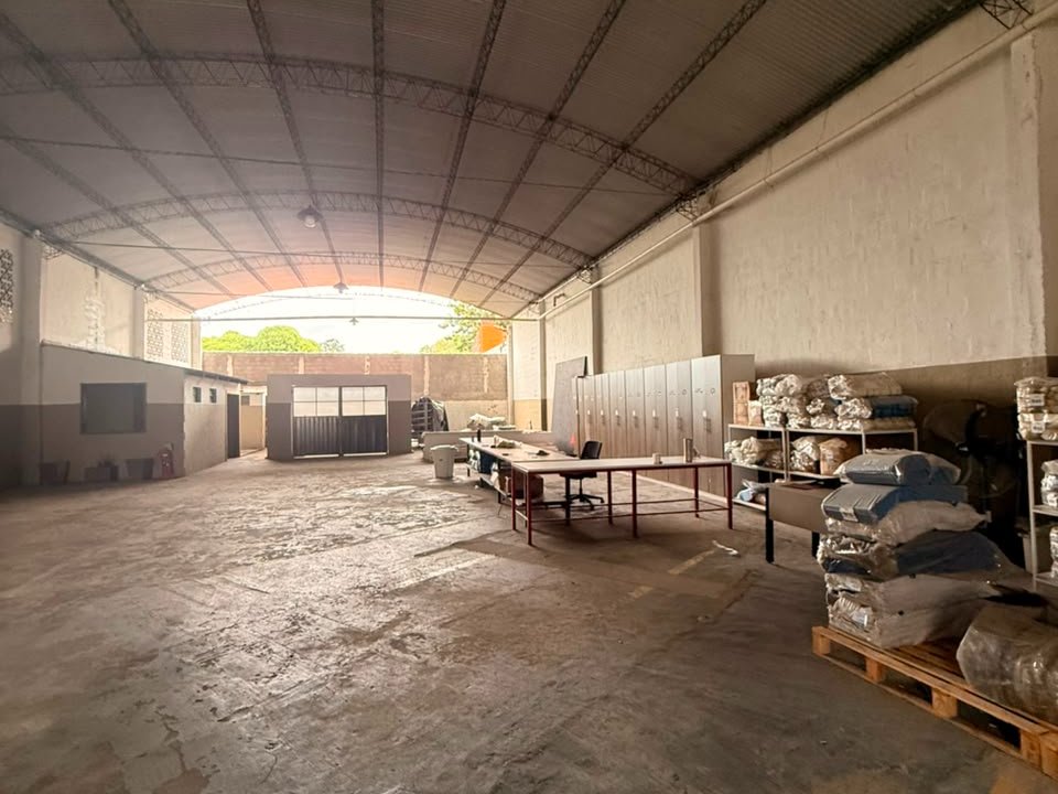 ALQUILO TINGLADO DE 510 M2 EN BARRIO SANTA ANA — foto 2