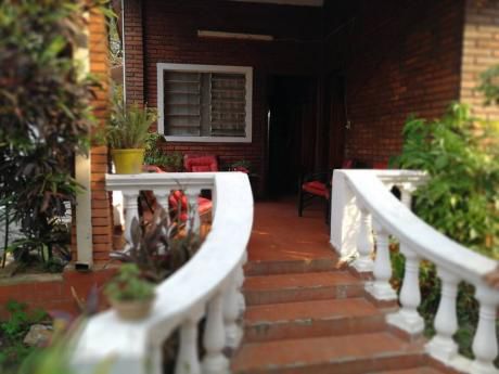 Hermosa Casa En Lambare