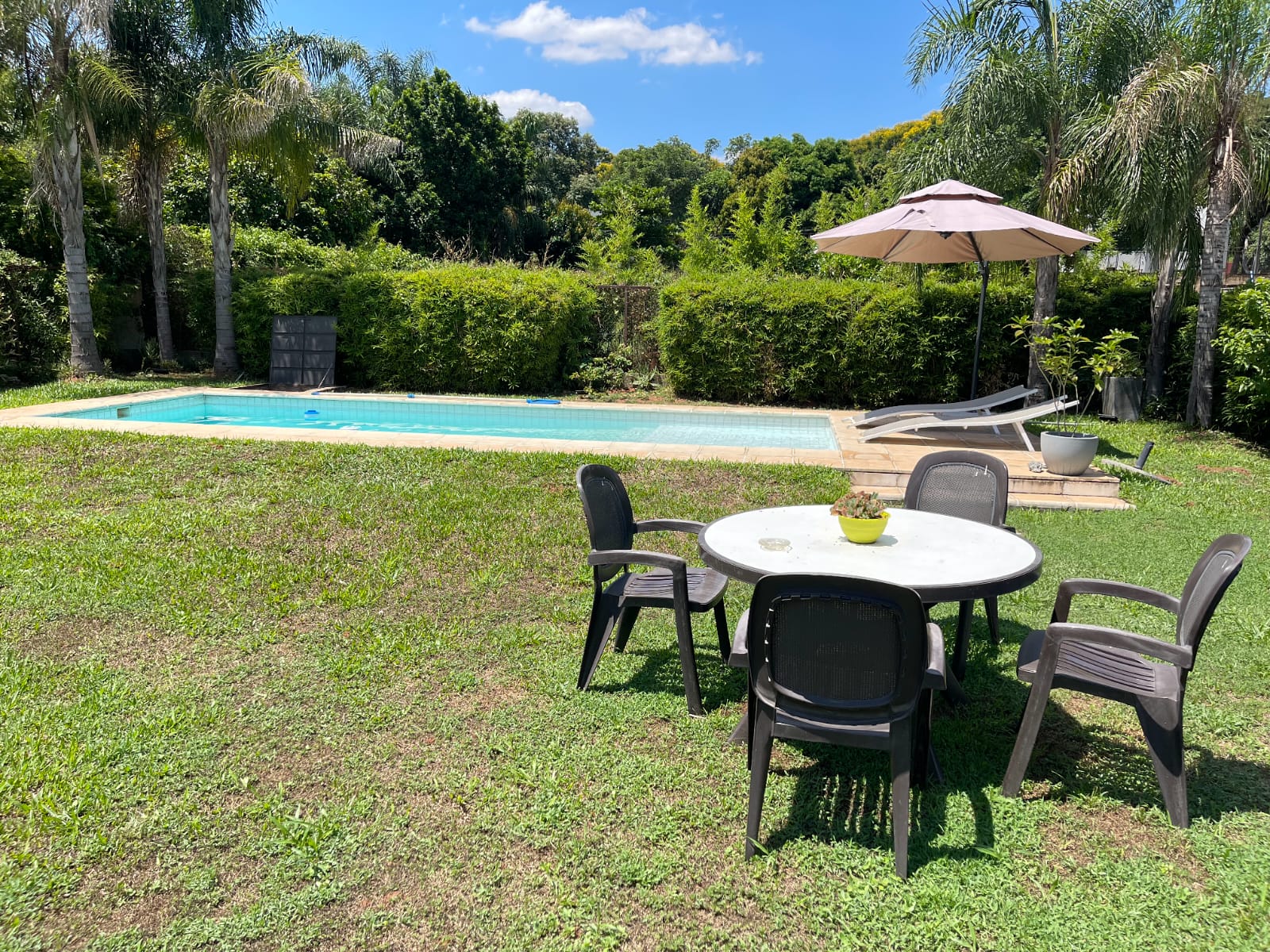 CASA EN ALQUILER EN BARRIO CERRADO LAMBARE — foto 2