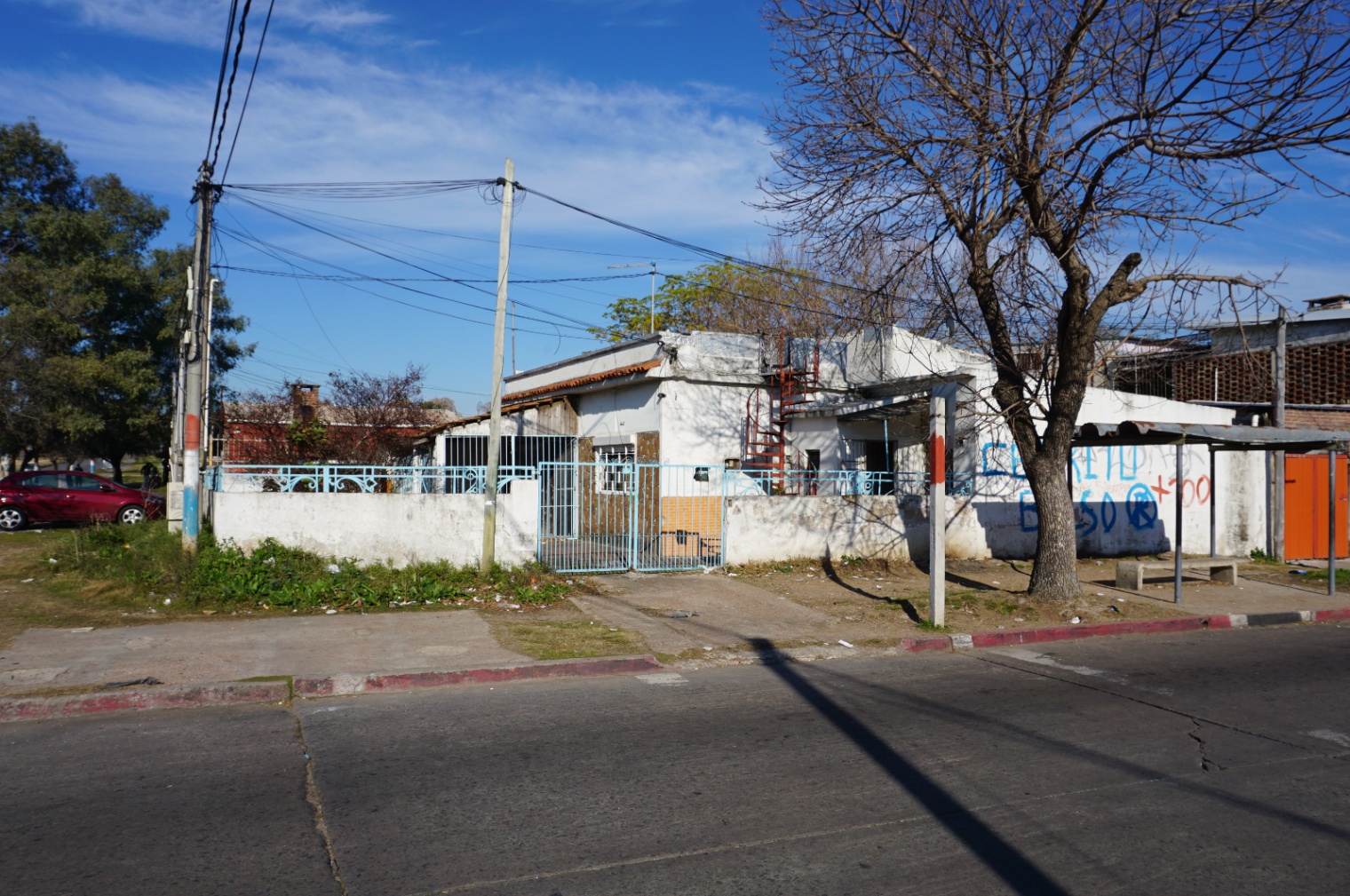 Casa + Apartamento en Venta en Cerrito de la Victoria c/lugar p/auto
