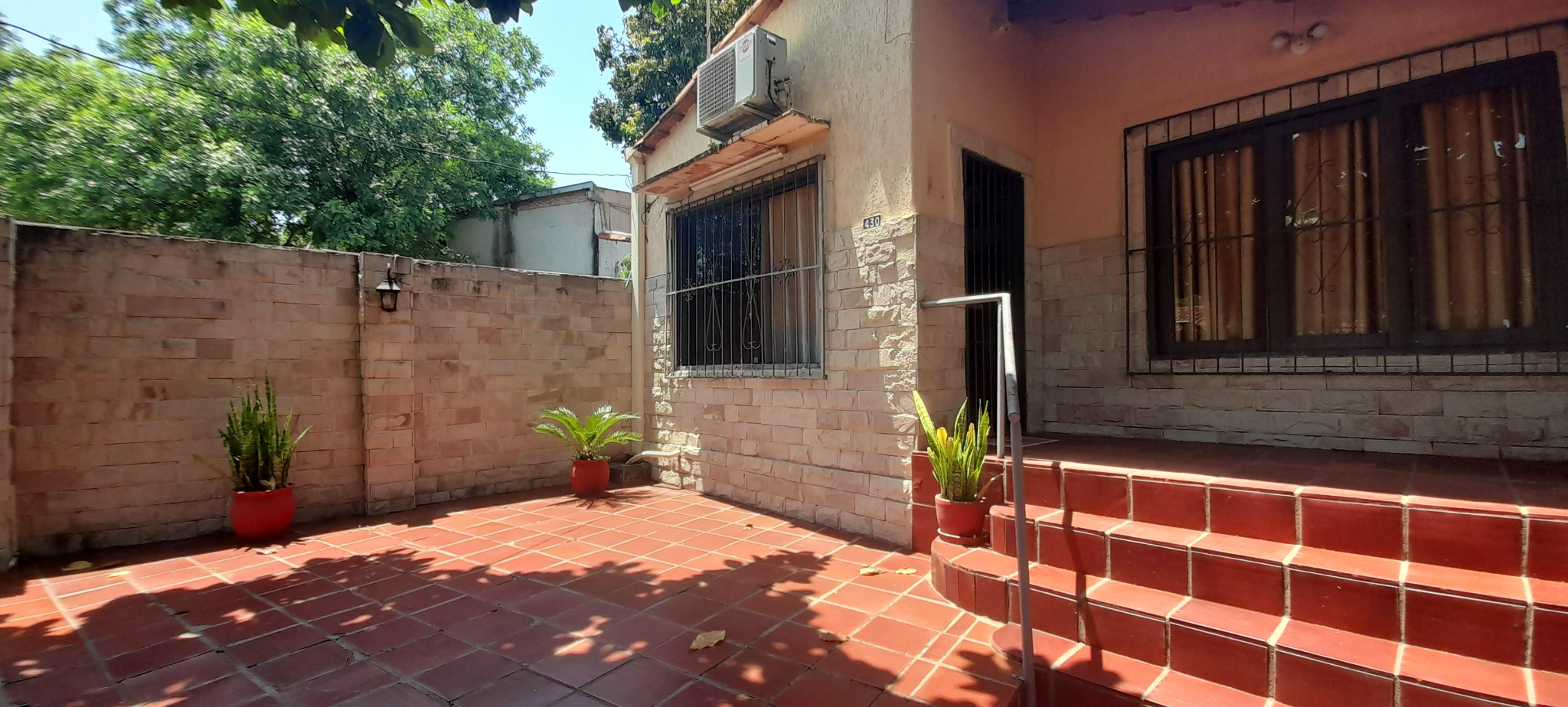 NUEVO PRECIO - VENDO CASA EN LAMBARÉ — foto 2