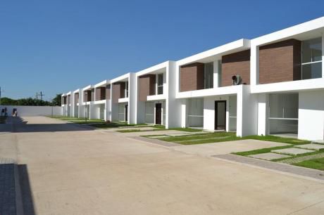 Zona Norte !! Casas En Venta A Estrenar En Condominio Cerrado.