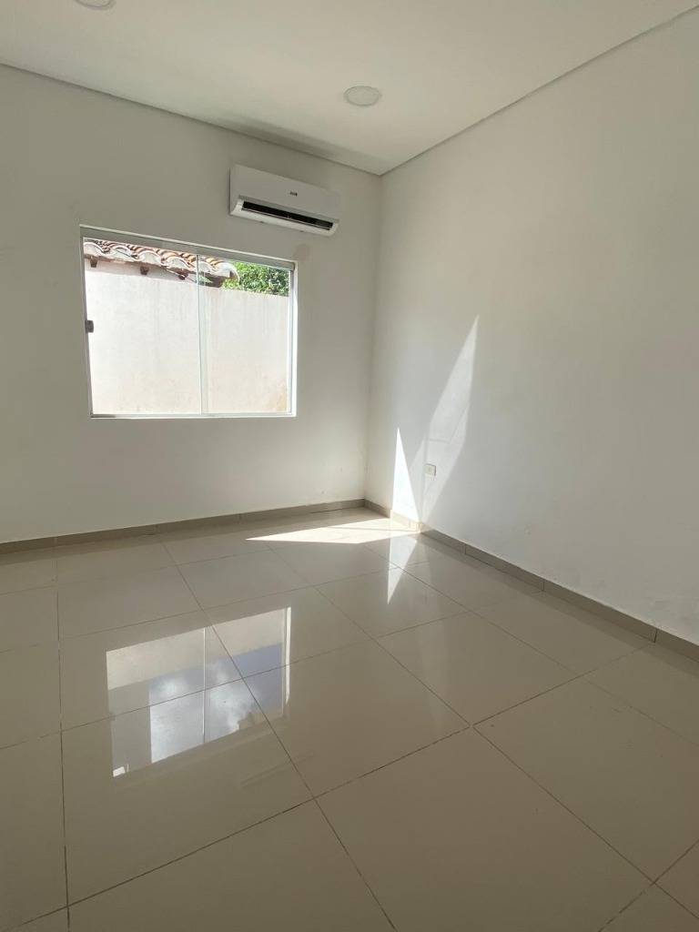 Casa en Alquiler para Uso Comercial – Barrio Santa María — foto 2