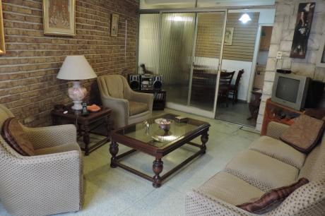 Venta Casa En Tres Cruces, Padrón único
