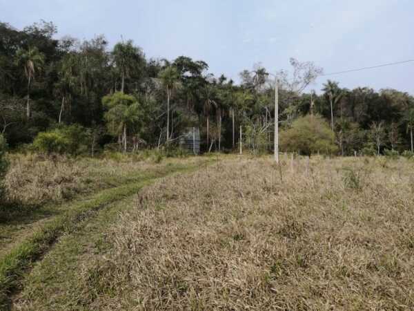 TERRENO RURAL EN VENTA – 13 HAS EN PIRIBEBUY, CON LÍMITE AL ARROYO YGAGUY — foto 2