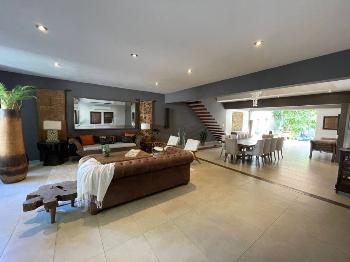 EXCLUSIVA CASA AMOBLADA EN RECOLETA — foto 2